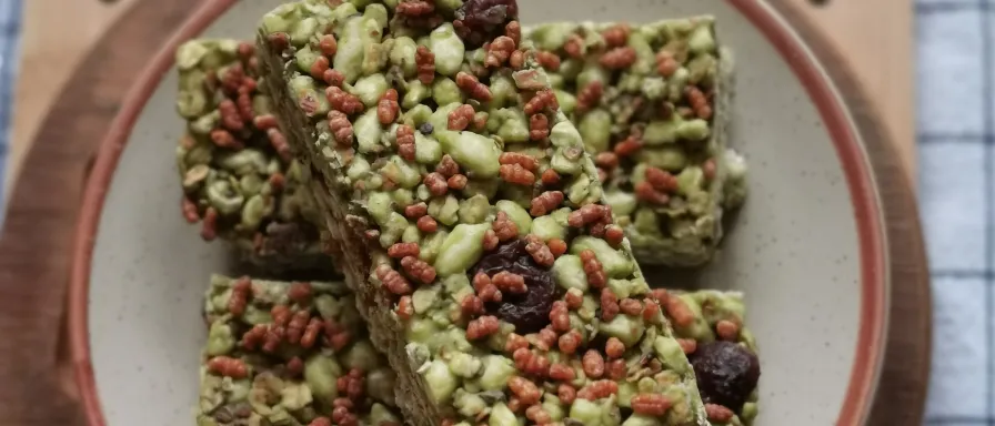 Barres énergétiques aux céréales et au thé matcha