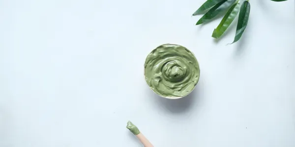 Quels sont les bienfaits du matcha pour la peau ?